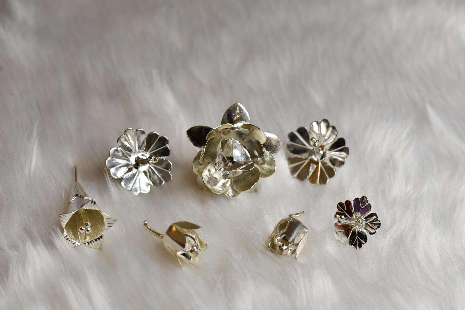 Akondo Flower view 3