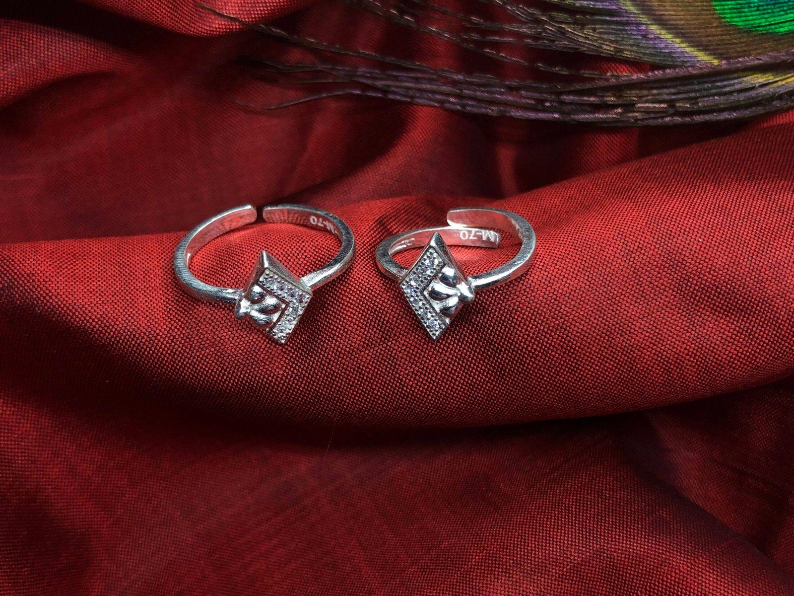 Daisy Toe Ring/ Bichiya/ Toering view 2