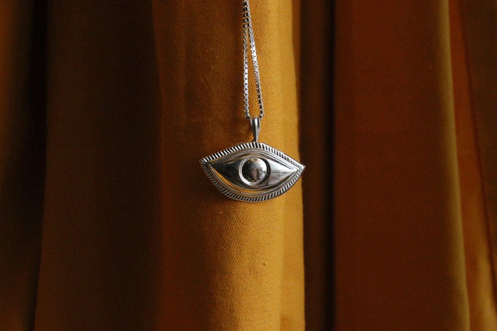Eye Pendent