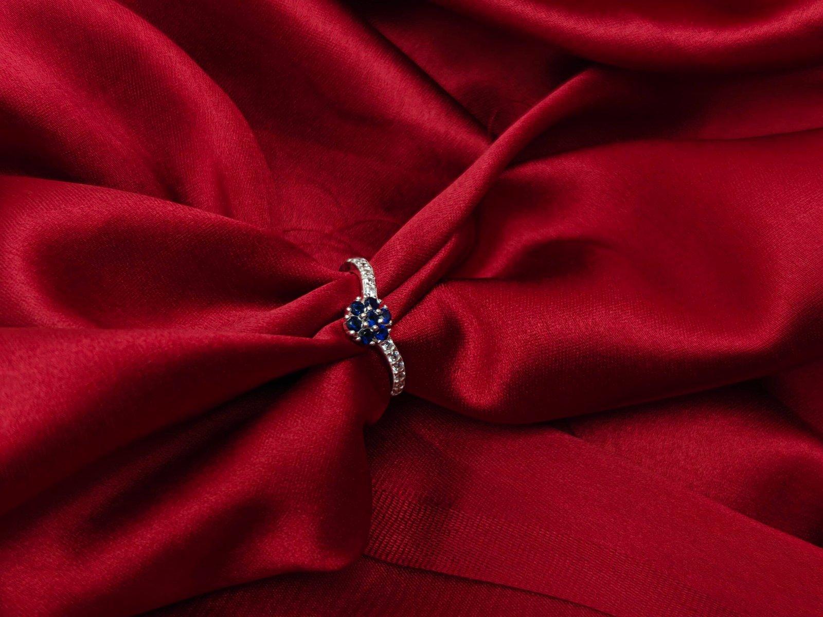 Finger Ring Lohit Madhabilata view 3