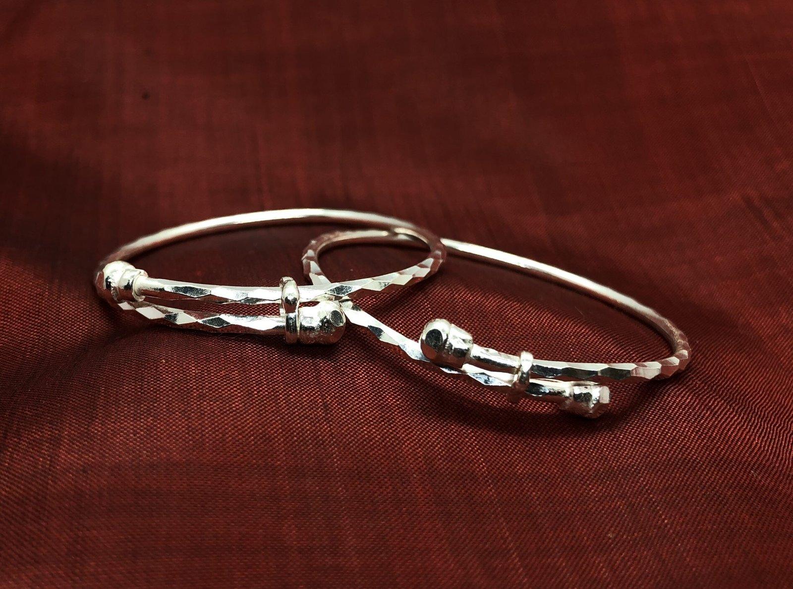 Gahenaz Silver Baby Bangle