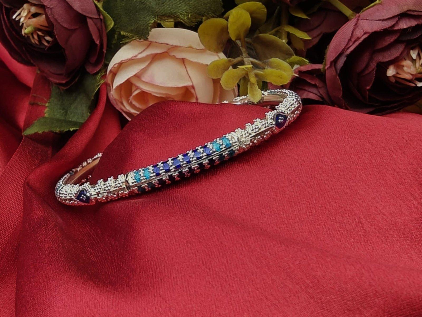 Gahenaz Silver Mohini Manipuri Bangle 2.5 view 2