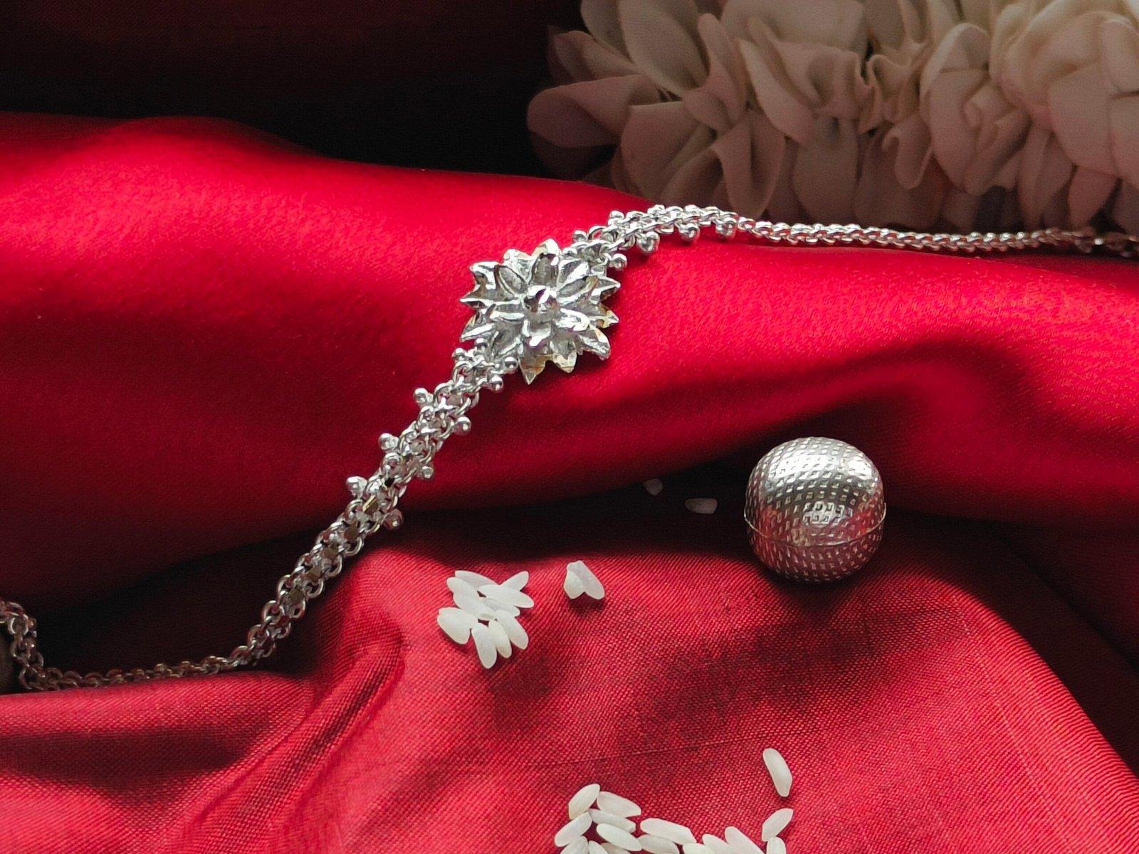 Gahenaz Silver Rakhi Lilac view 2