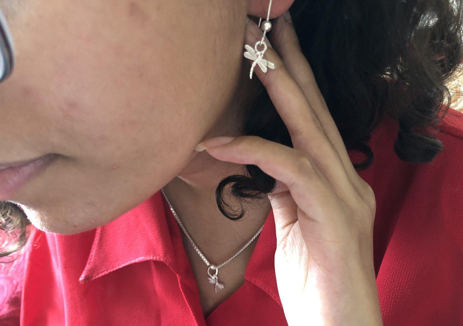 Gahenaz Silver Trishul Pendant with Earring Set view 3