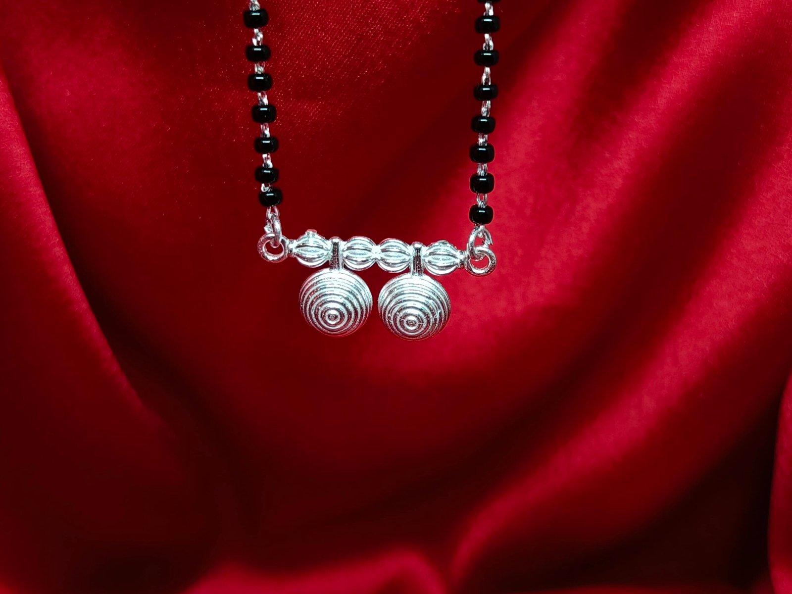 Hoya Mangalsutra view 1