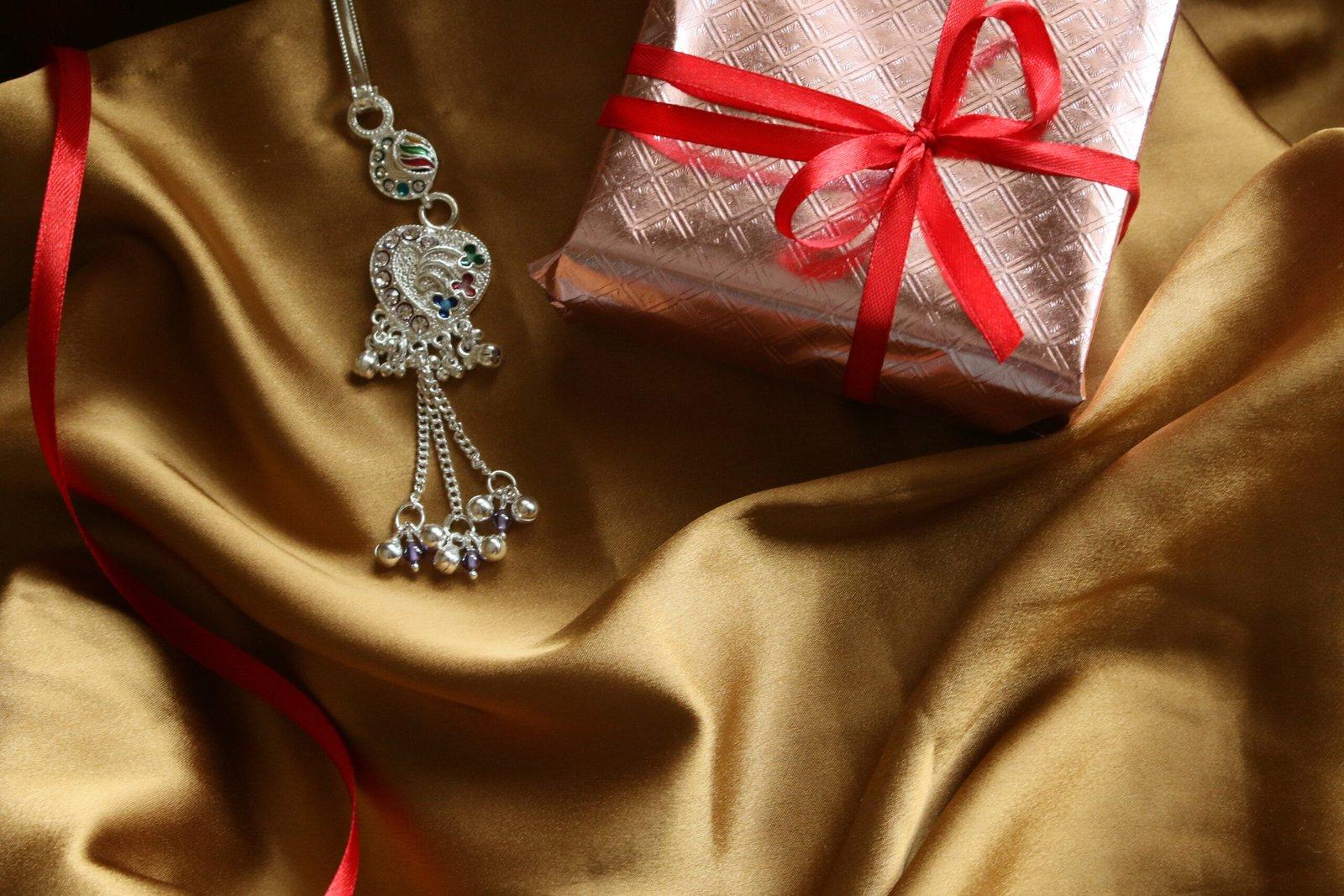 Hriddi Key Chain / Key Ring view 3