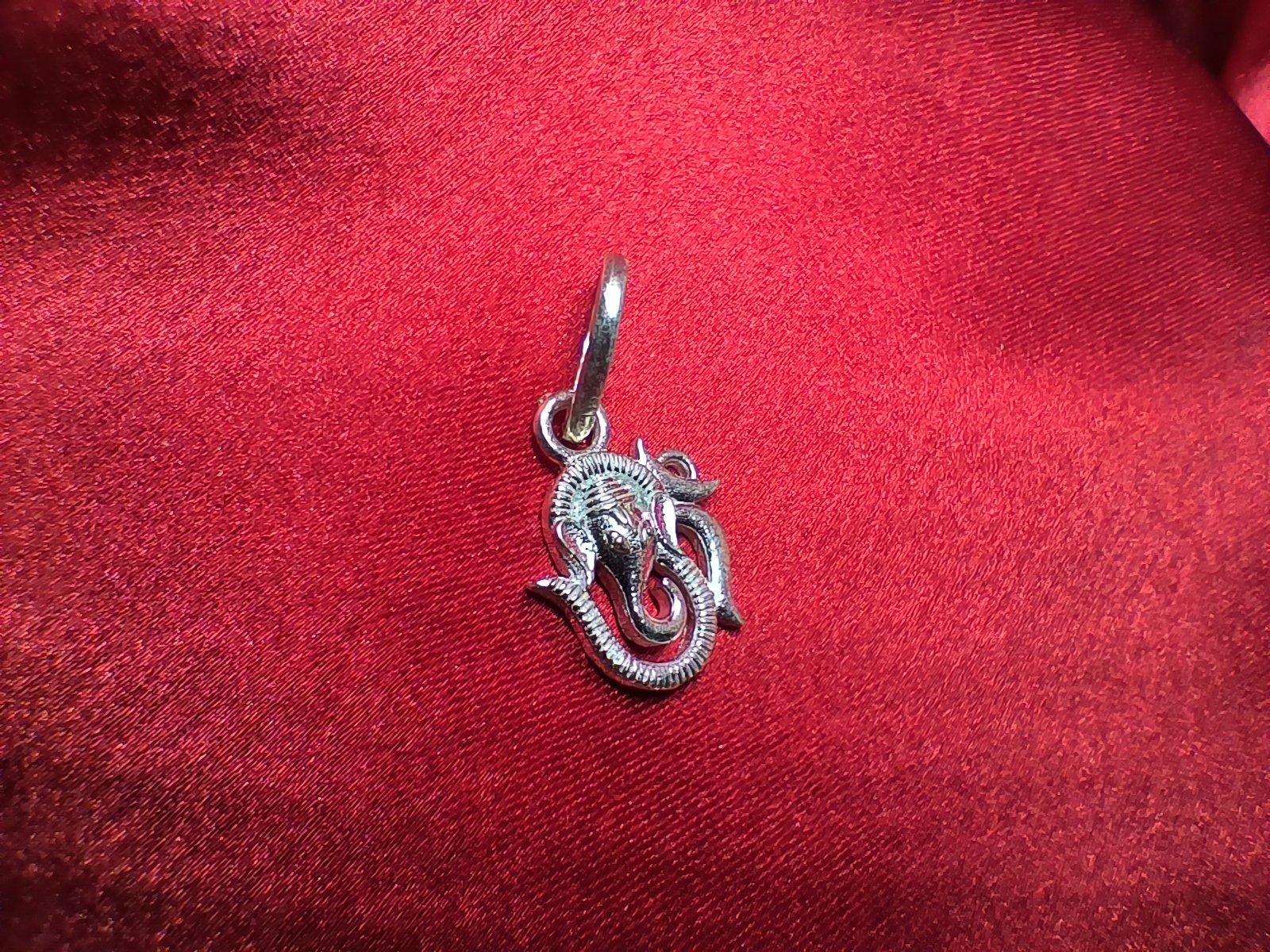 Idol Pendant Ganesh view 5