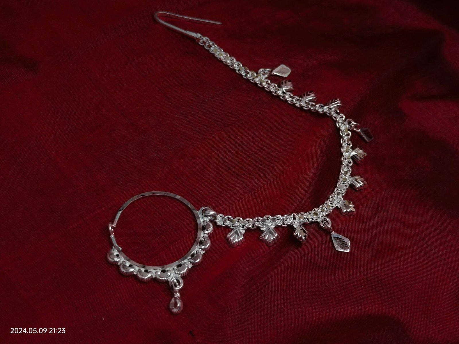 Indira Noth/Nose Ring with Chain view 3