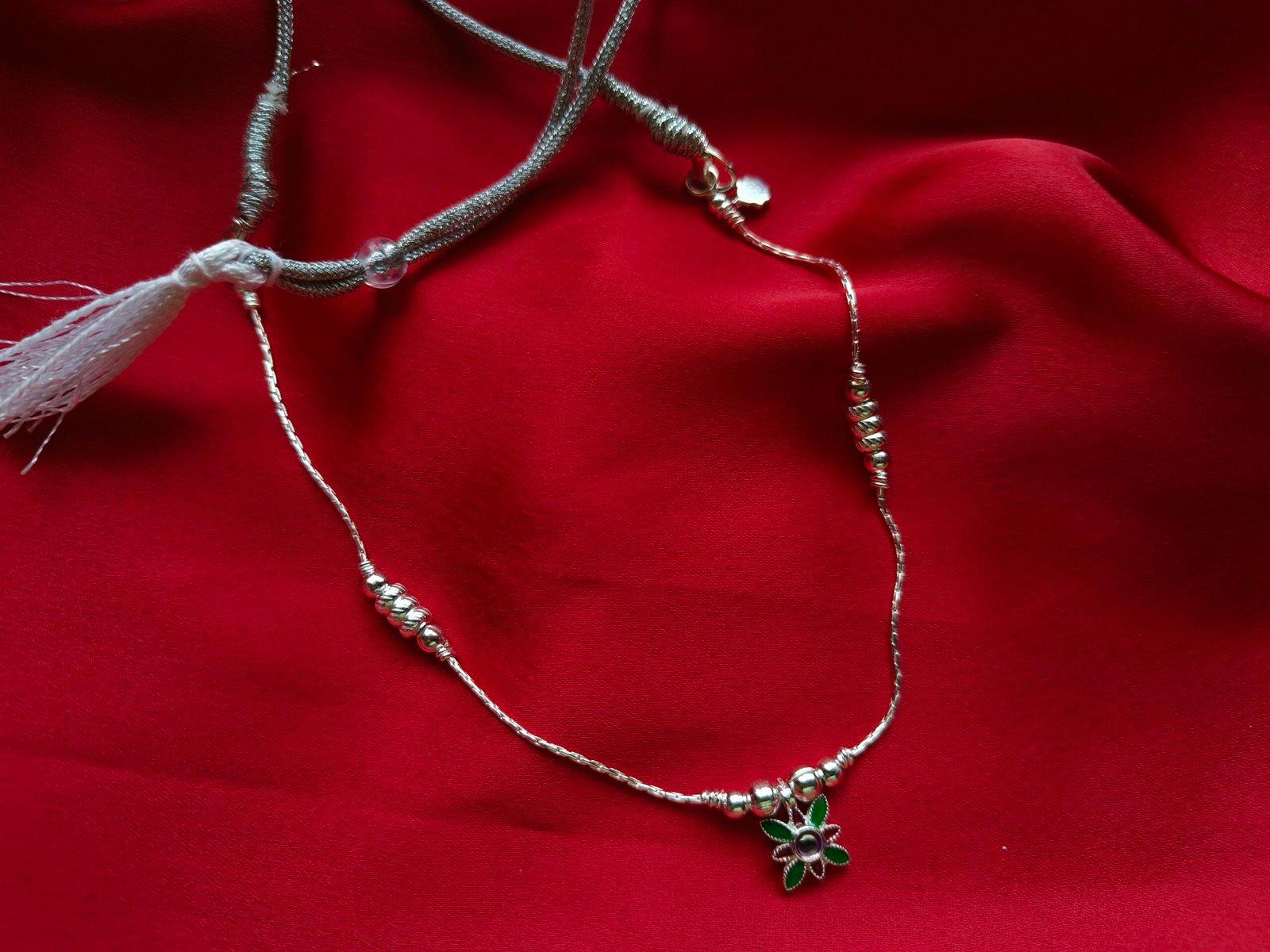 Magnetic Necklace view 3