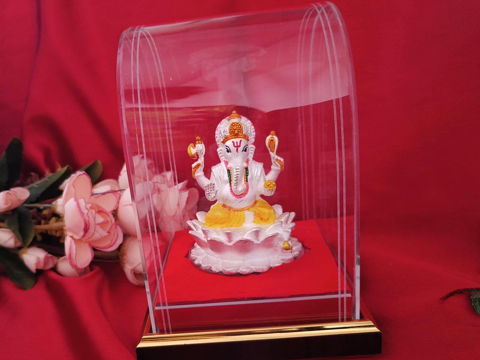 Meena Ganesh / Ganapati / Siddhivinayak sitting on a lotus view 2