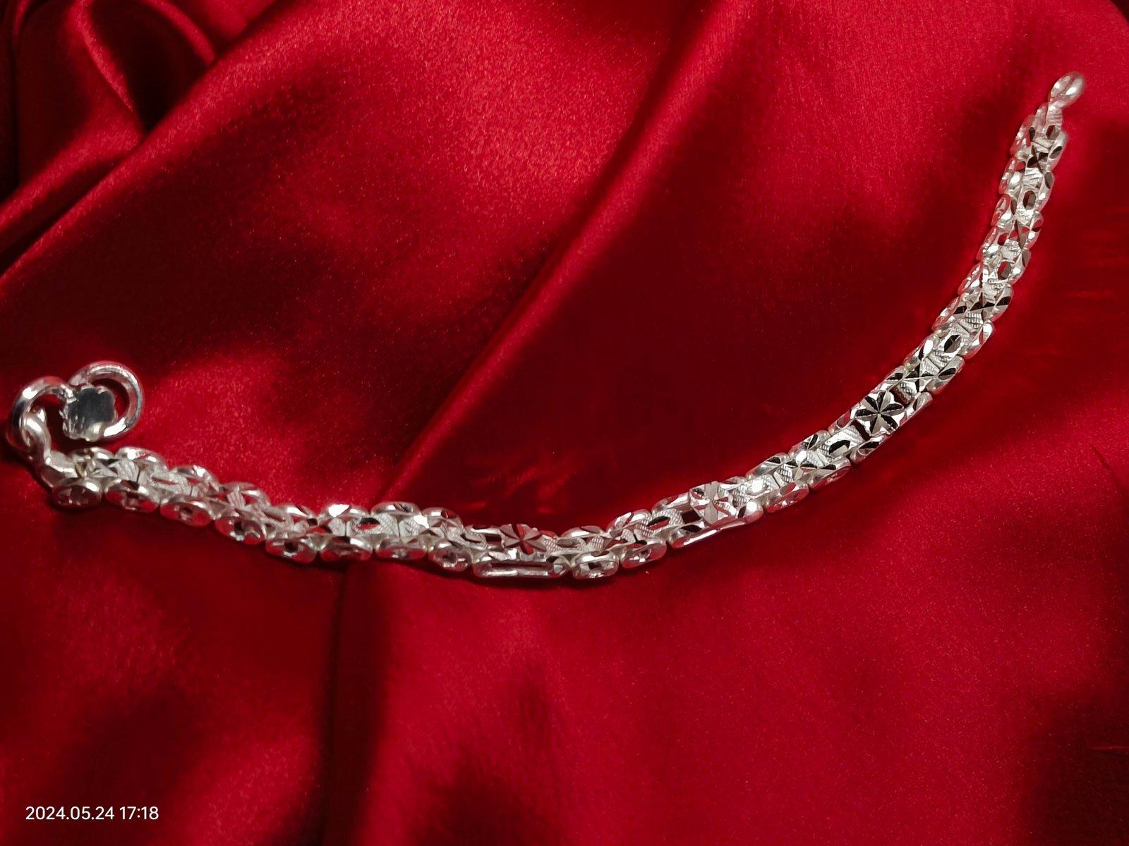 Mohan Bracelet view 3