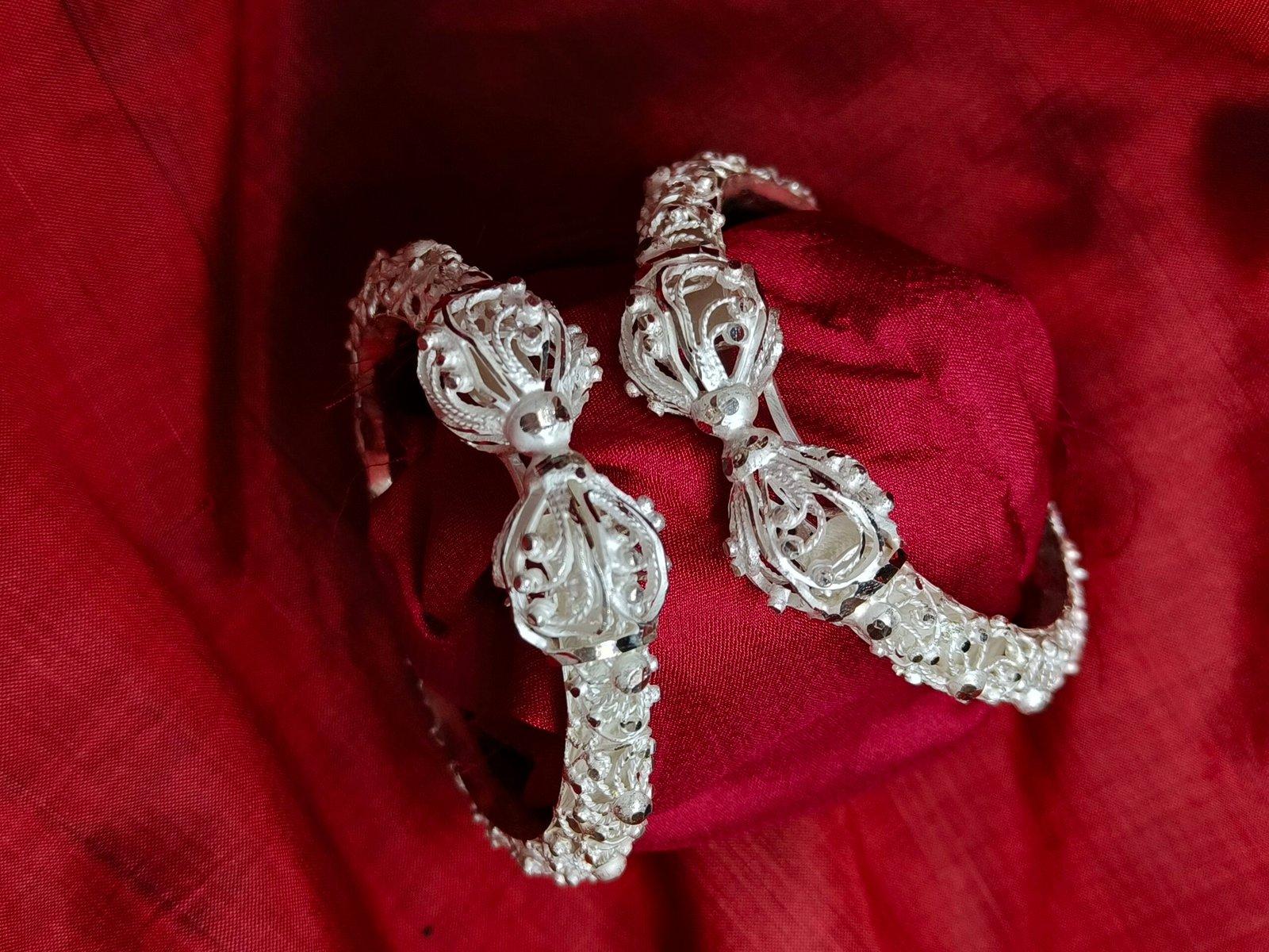 Mohini Bangle / Gorgeous Bangle / Bengali Bala view 4