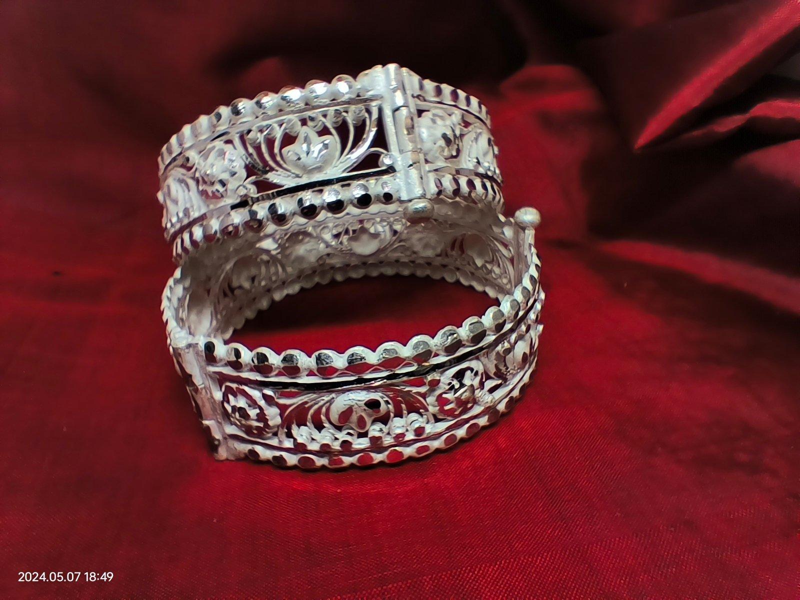 Mohini Chur / Traditional Bangles 2.3, 2.4 view 3