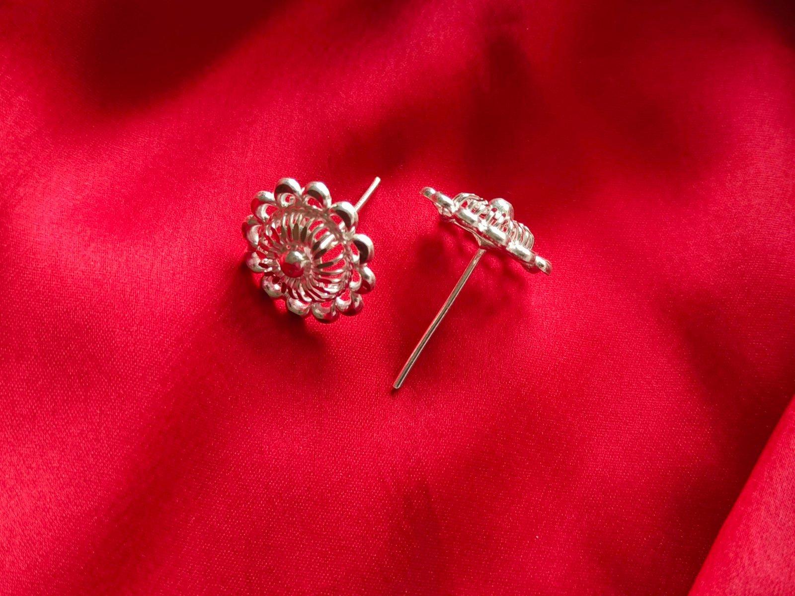 Mohini Kanpasha / Top / Stud / Earring / Kaanpasha view 3