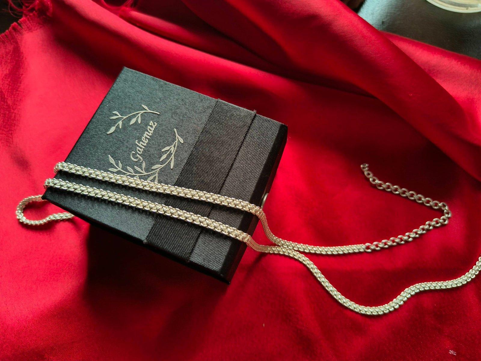 Mrinalini Waist Chain / Waistband view 3