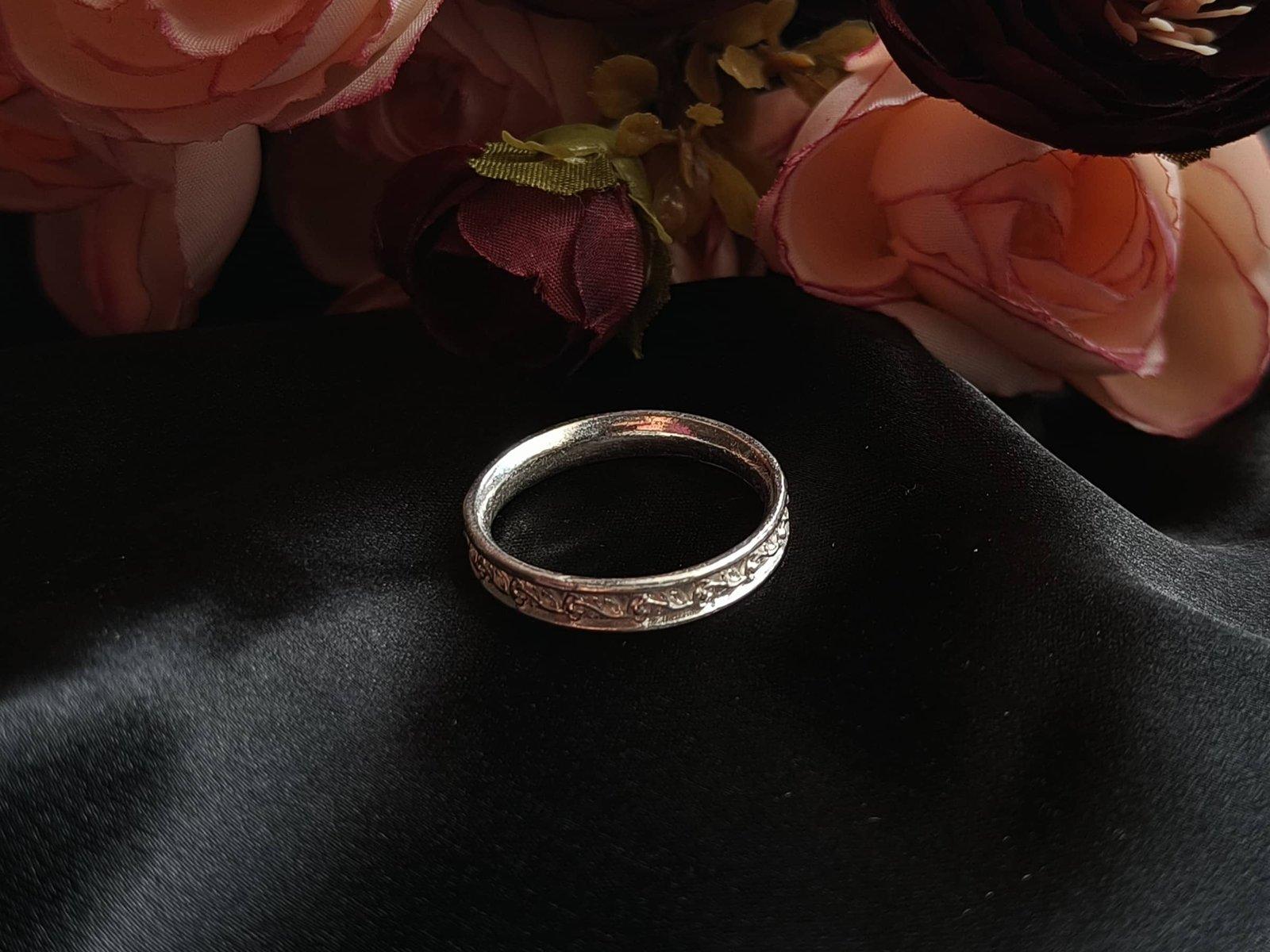 NobleBand Finger Ring / Thumb Ring view 4