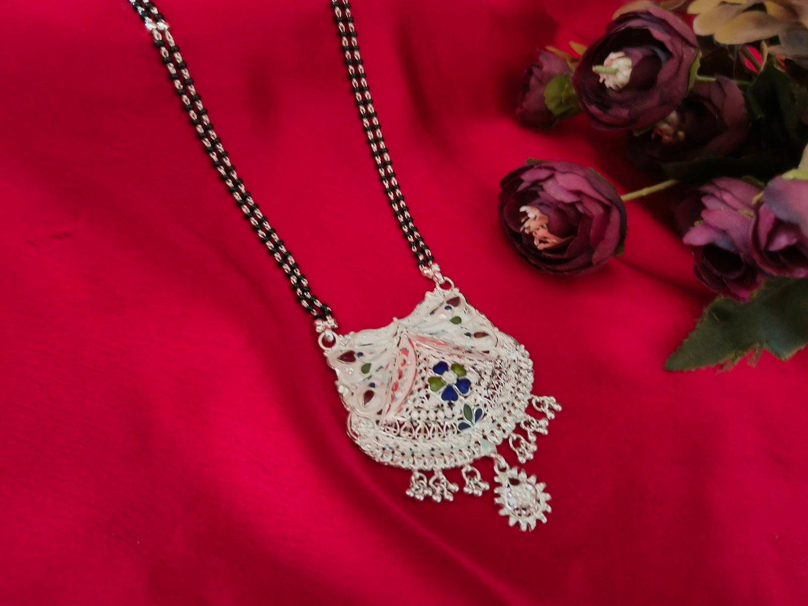Parama Mangalsutra view 2