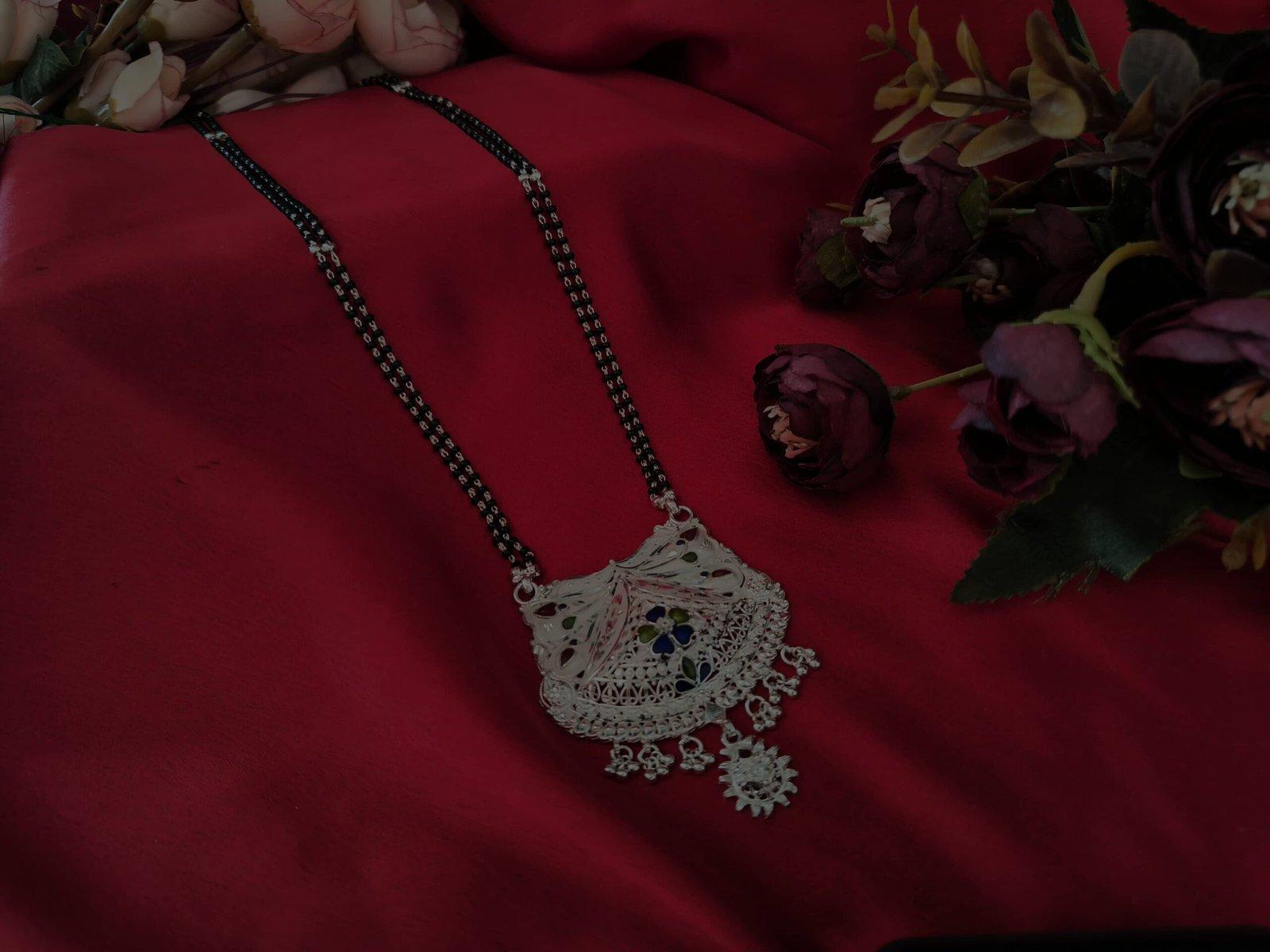 Parama Mangalsutra view 3