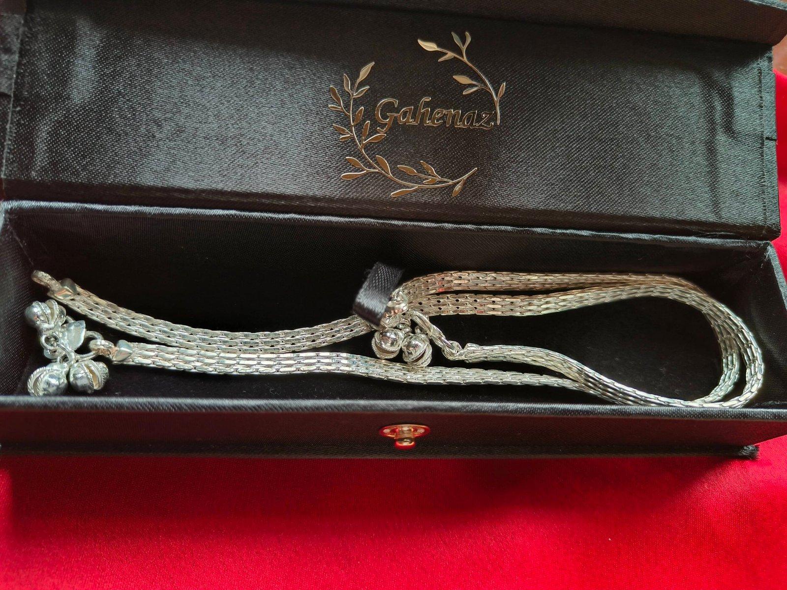 Payel / Anklet Devika view 3