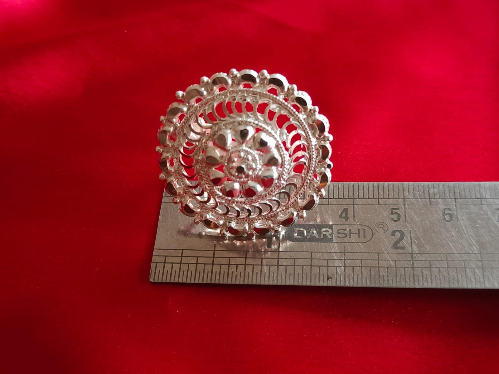 Pritha Finger Ring view 3