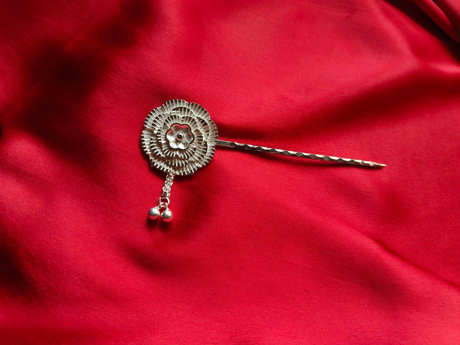 Priyadarshini Hair Pin / Khopa Kata / Juda Pin view 2