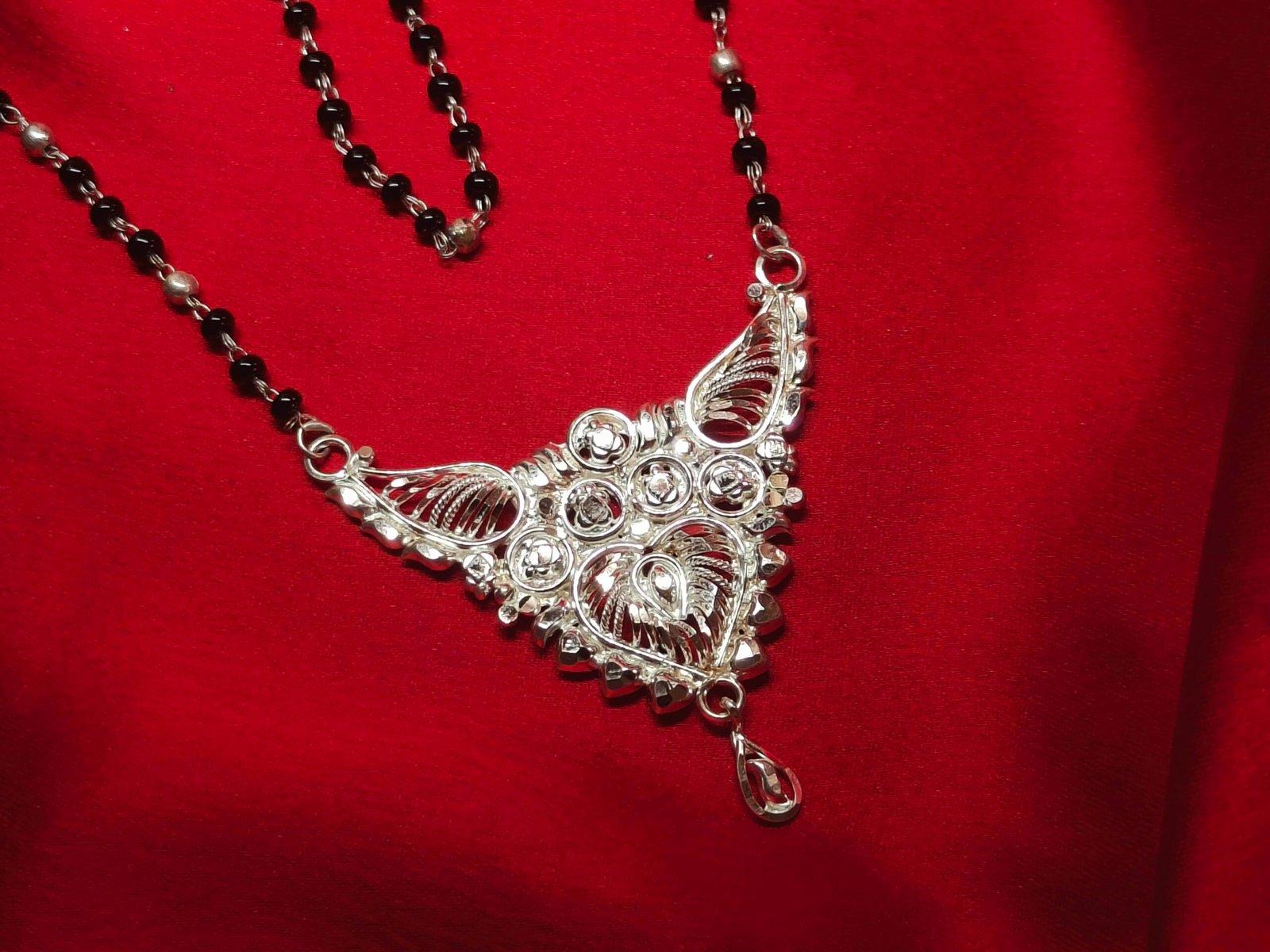 Purva Mangalsutra view 1