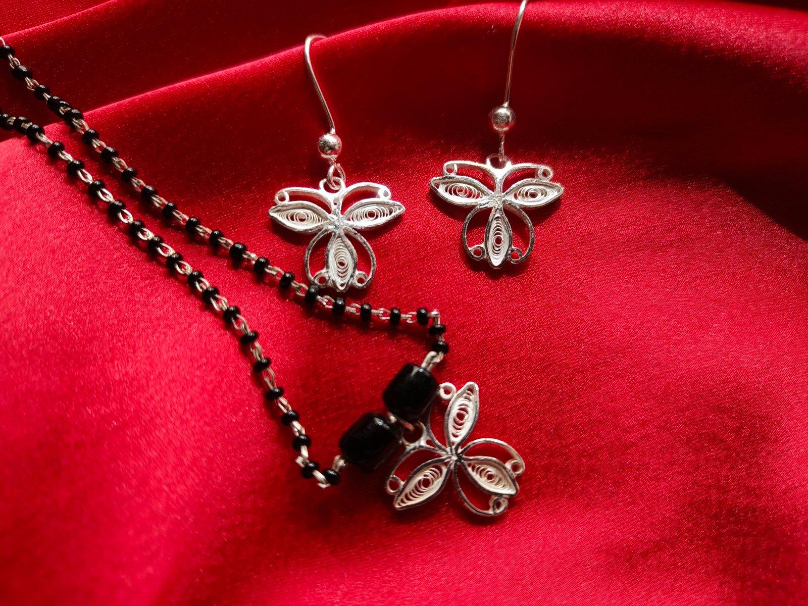 Revati Mangalsutra view 2