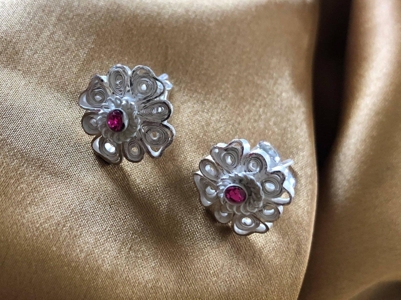 Star Flower Studs Earring view 2