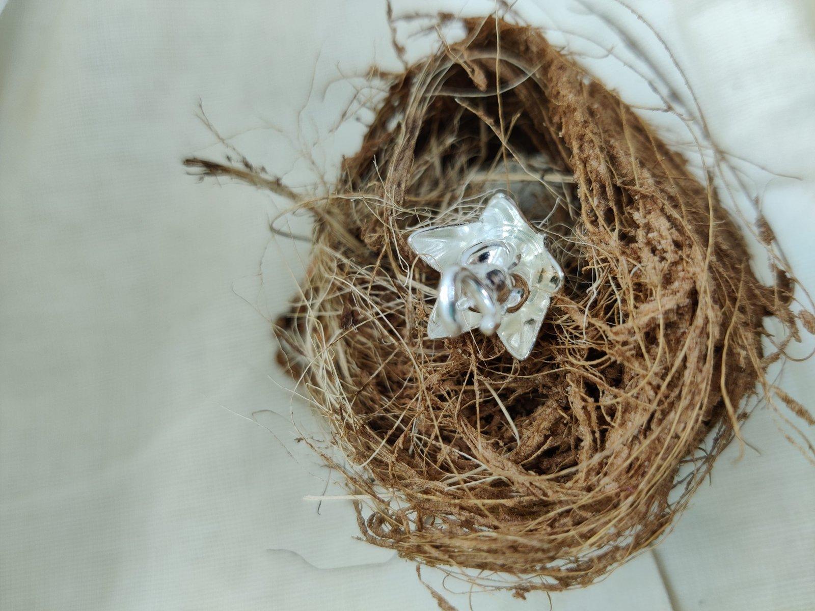 Adjustable Akondo flower garland view 5