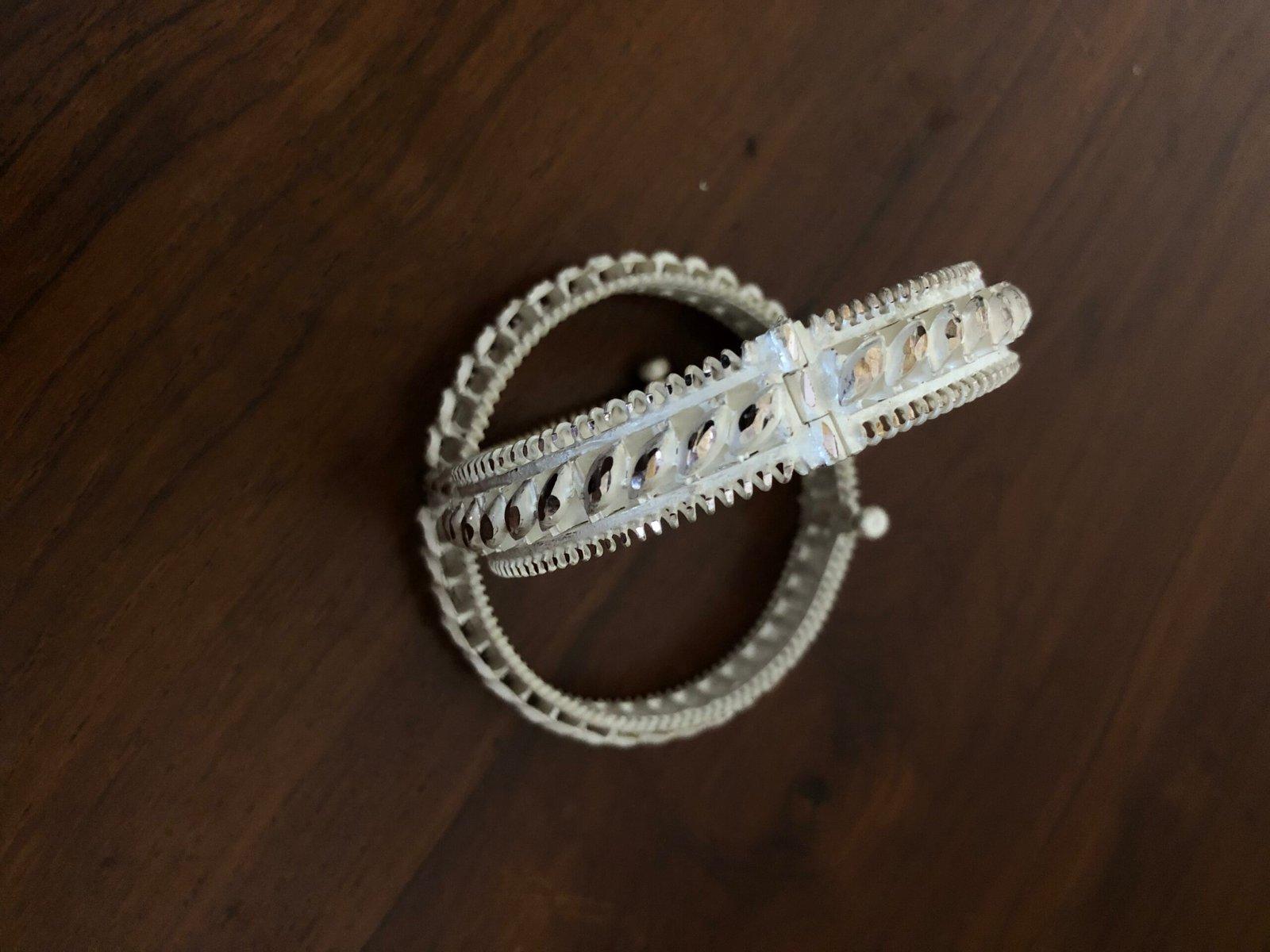 Anuradha Konkon / Ladies Bangle view 2