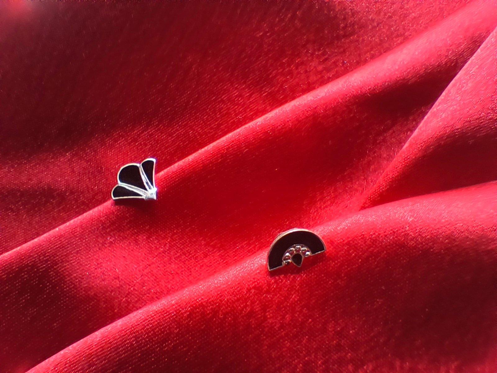 Chandrama Nose Pin view 2