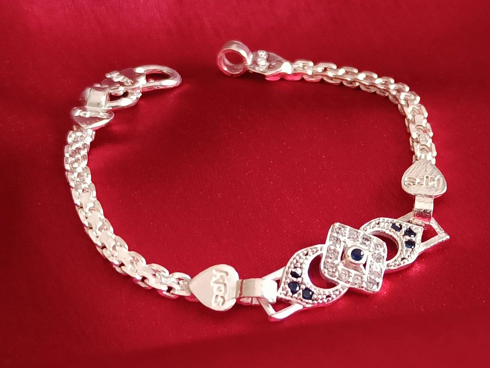 Finch bracelet for kids view 3