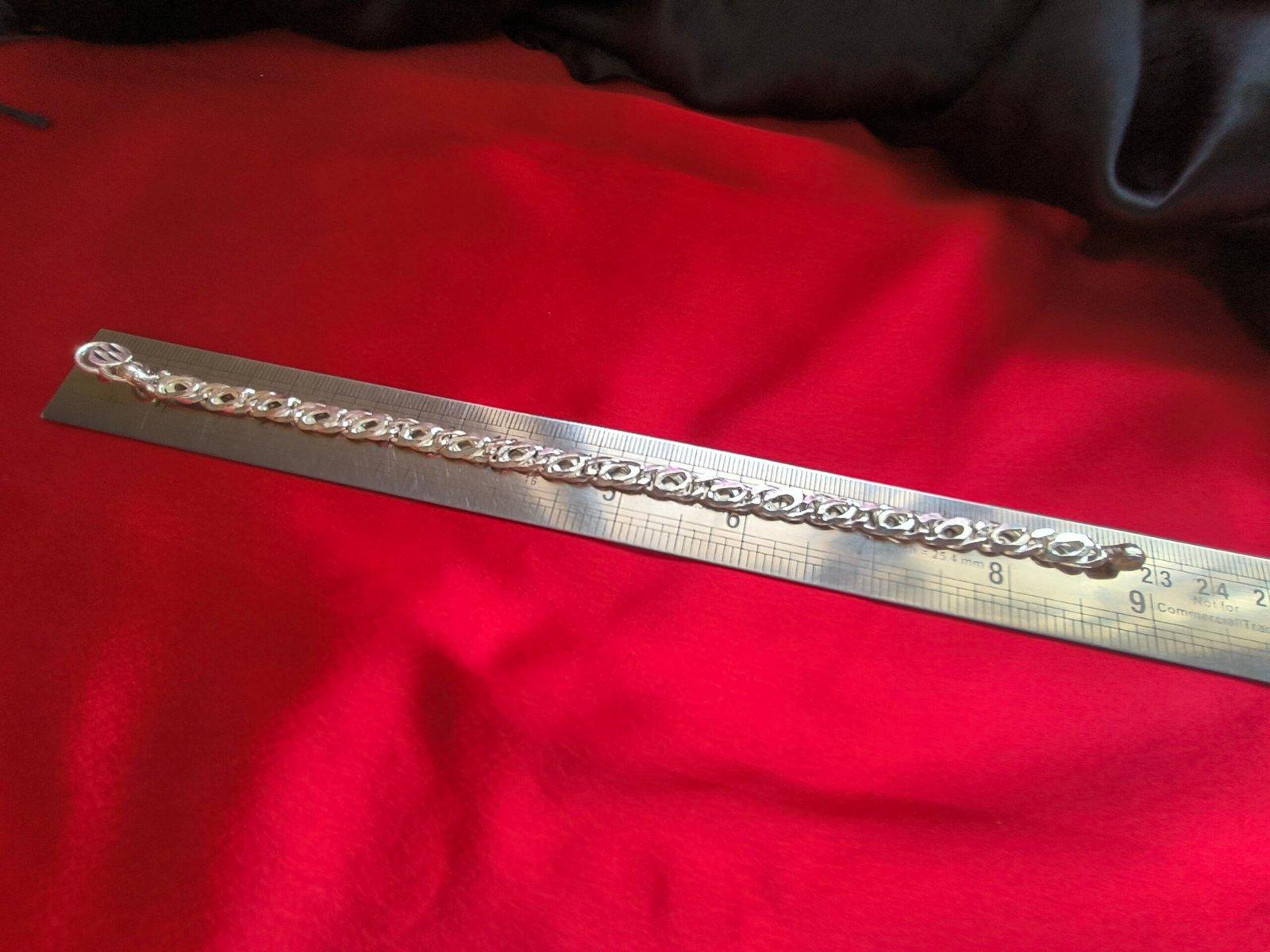 Gahenaz Silver O Bracelet for unisex view 3