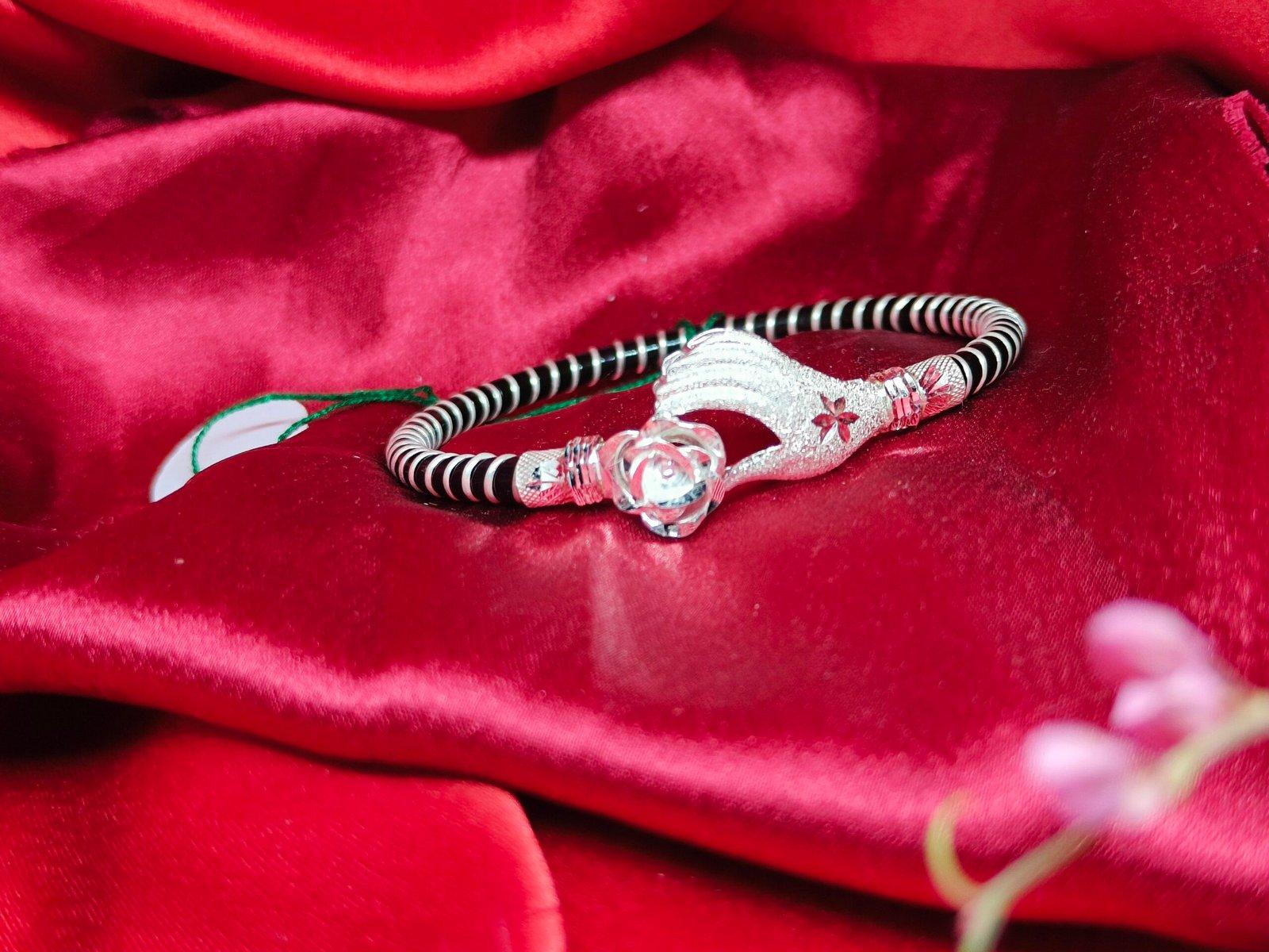 Gahenaz Silver Parijat Loha / Noa / Iron Bangle / Kada 2.5 view 4