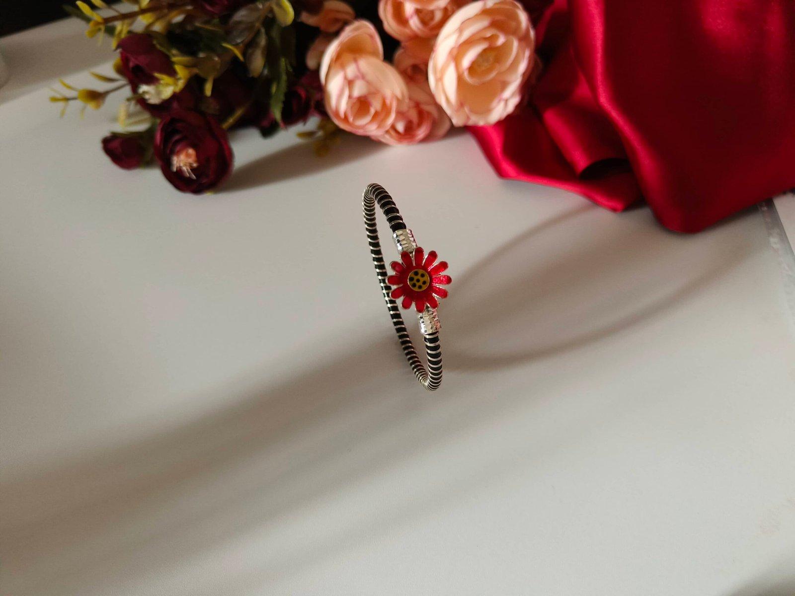 Gahenaz Silver Red Mogra Loha / Noa / Iron Bangle / Kada 2.4