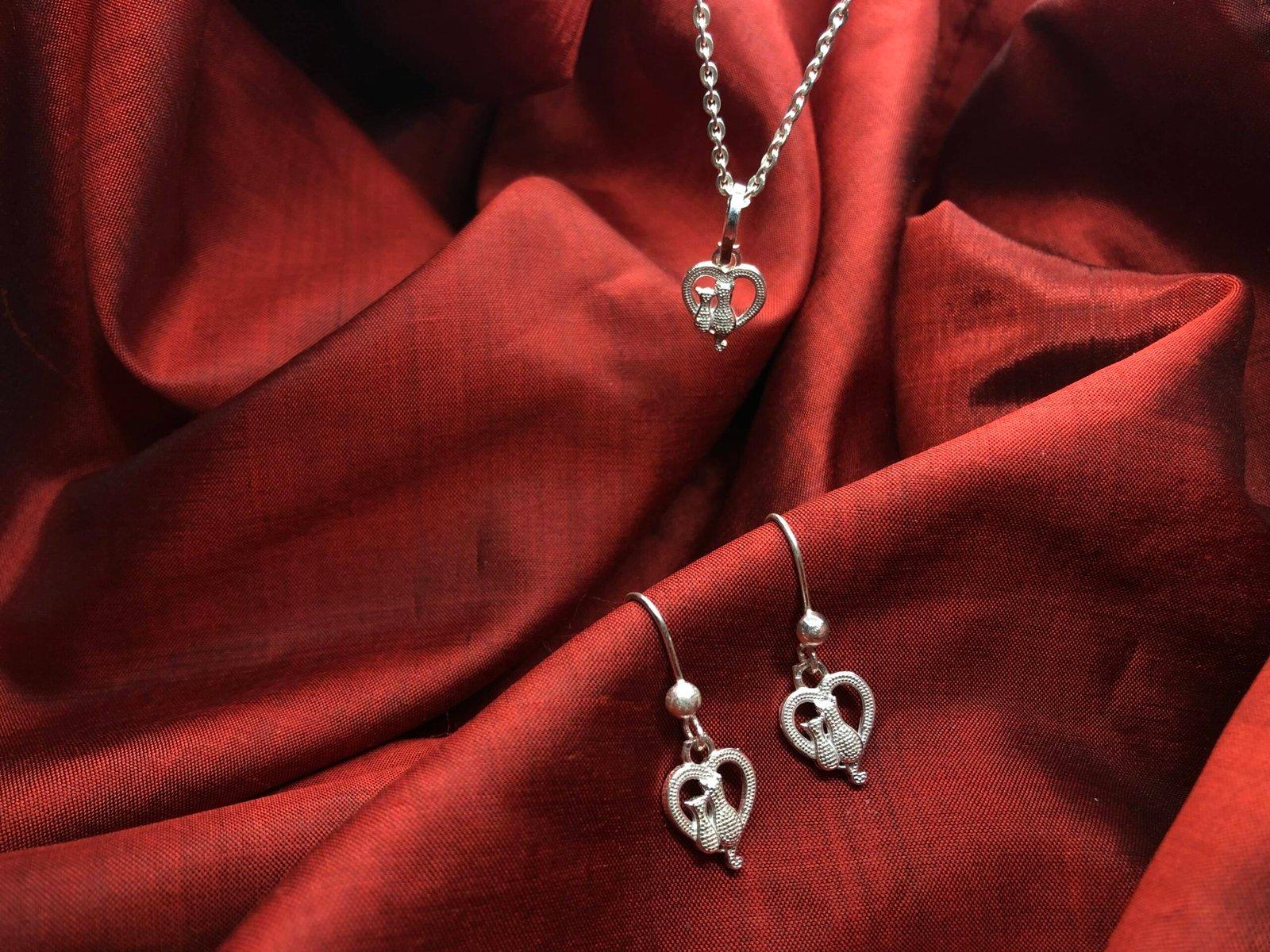 Gahenaz Silver You & Me Pendant with Earring Set view 1