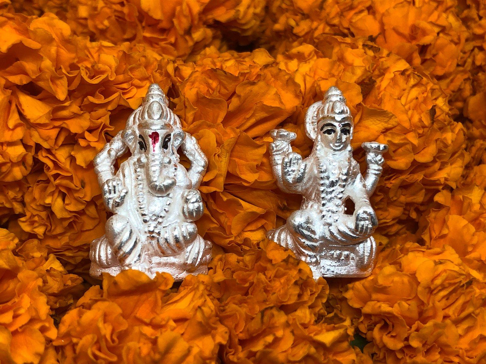 Laxmi Ganesh Idol view 2