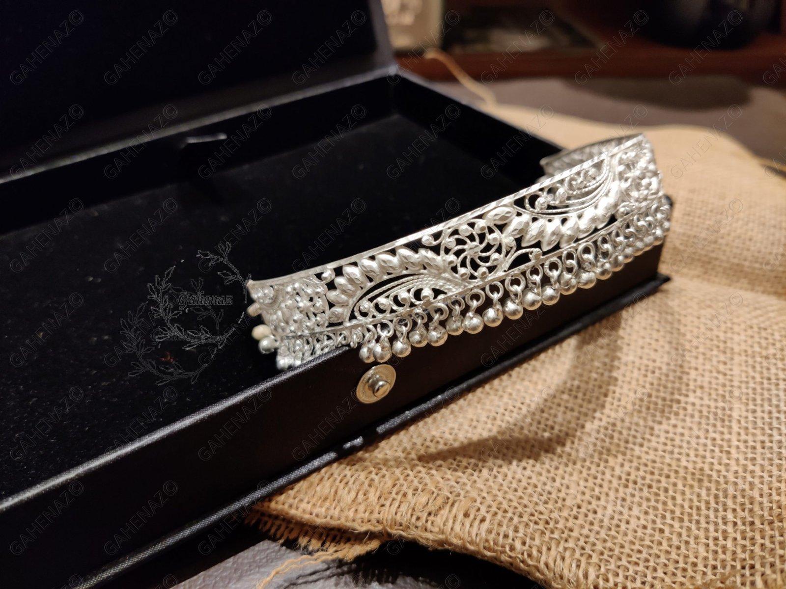 Padmini Chik/Choker view 3