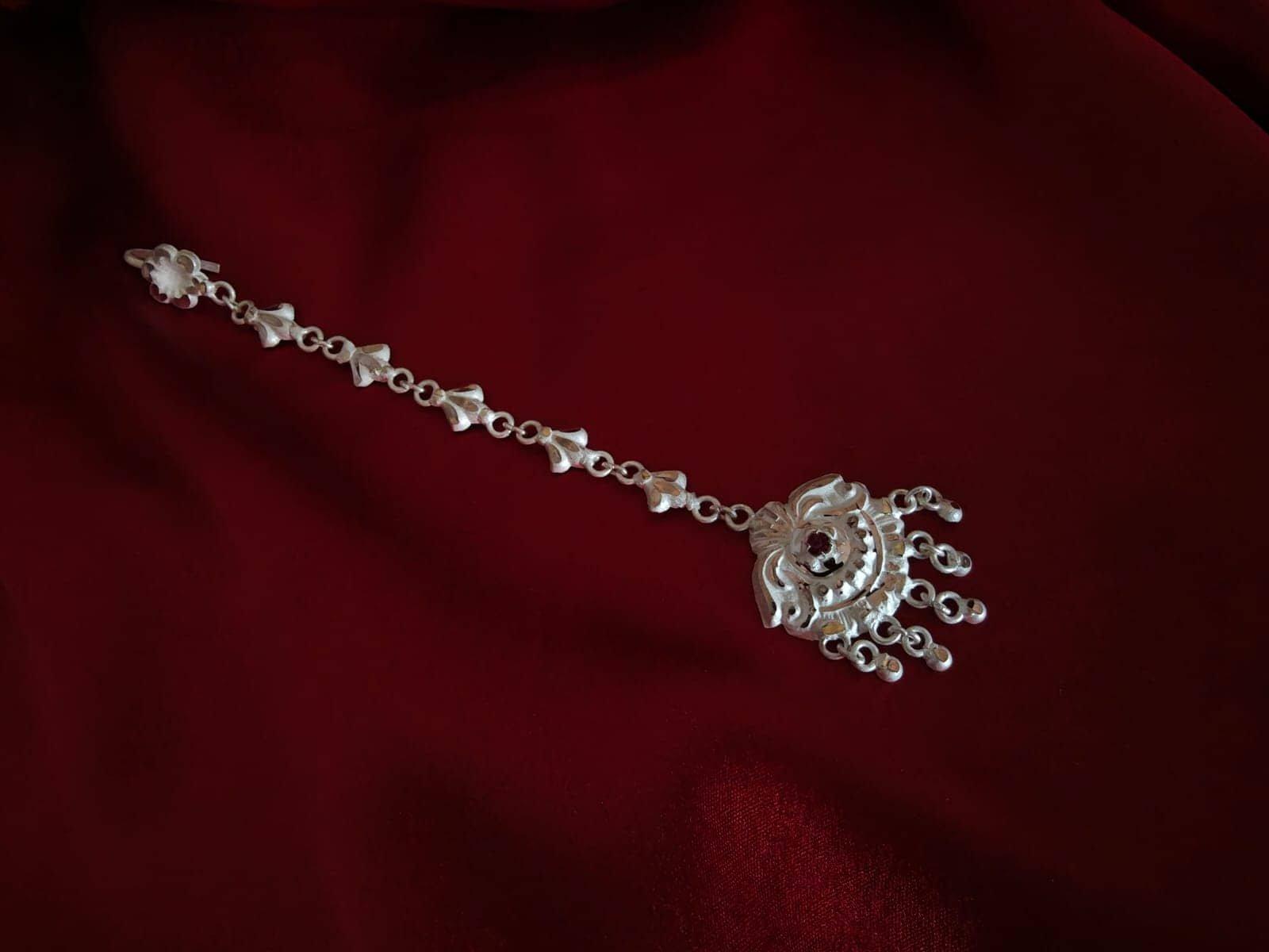 Puratani Tikli / Mangtika