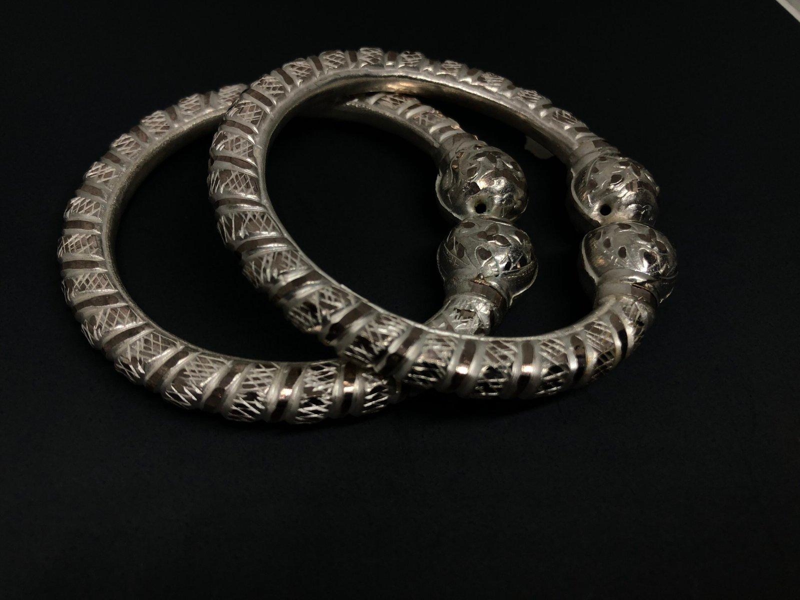 Raadhi Bala / Bangle