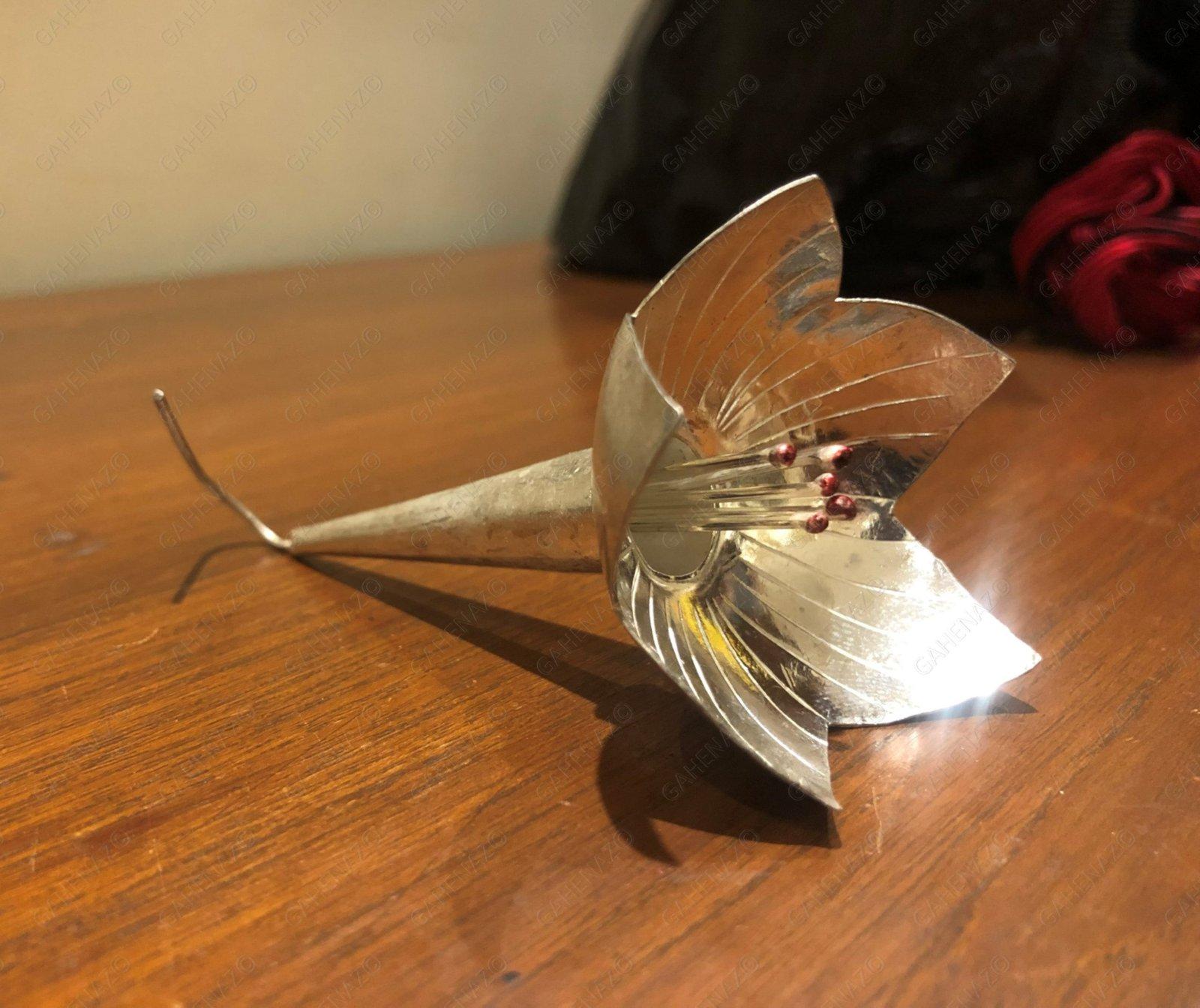 Silver Kolke Flower view 4