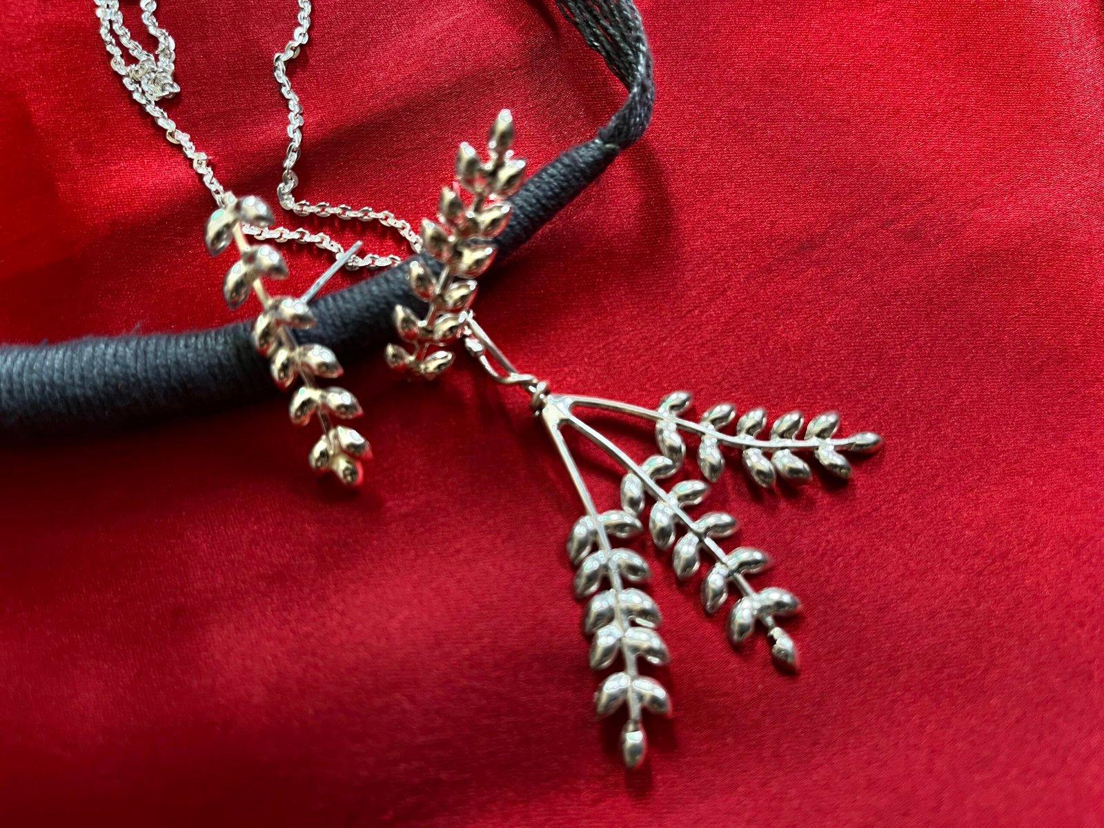 Silver Leaf Pendent Set view 2