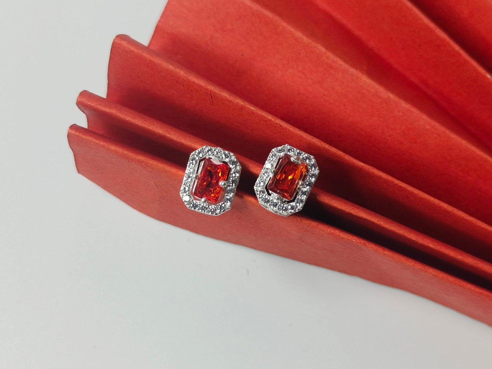 Stone Ear Top Aria view 2